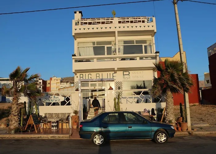 BIG BLUE guest house